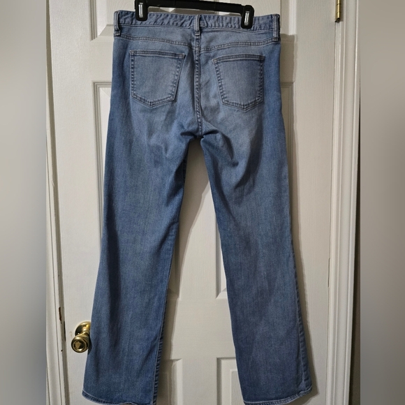 GAP Perfect Bootcut Mid-Rise Jeans, Light Wash, Relaxed Fit, Size 30R, EUC! - Picture 7 of 11